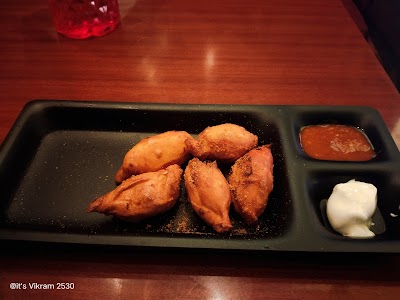 BAKE5W6B2WLE_Raju_Bakery_ChIJPwsBcKCL7TkRnkxg7qmEHlo_8