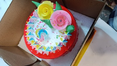 BAKEFN86WW2R_HAPPY_BIRTHDAY_CAKE_PLACE_ChIJCZIdYvpD8jkR6Br-C5CHJbY_6