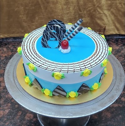 BAKEUQ3AOE0G_The_King_Bakars_ChIJ-acxhtlJ8jkR-1srQEINUtQ_9