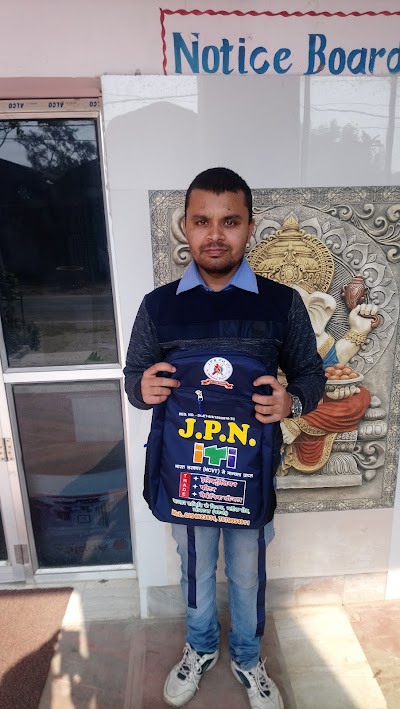 COLL1ENGQ9PV_JPN_Private_ITI_ChIJv_TczEht8jkRxmAzojZwwKE_10