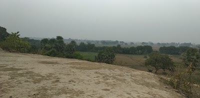 COLLKUX5P5AD_R._Lal_Chanan_High_School_Lakhochak_ChIJoTQxEHYk8jkRBud-Hyz2lkw_2