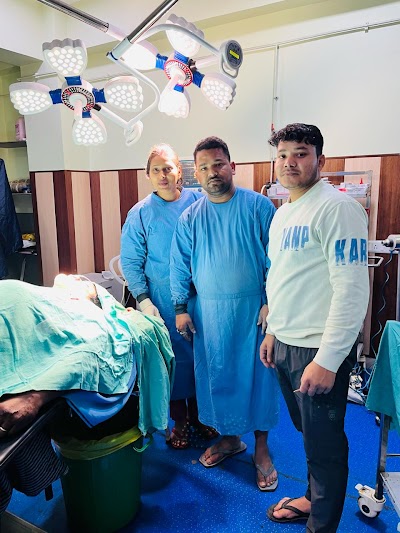 DENTNGPPO4H7_Dr_Gaurav_ChIJsYMXRAAb8jkRl-RE4S4q76U_1