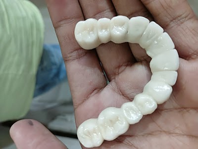 DENTOV8BNYID_Vishwanath_Oro_Dental_Care_ChIJdeRSgE098jkRwlIOlzUQGCY_7