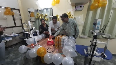 DENTU3G42UIA_Roop_Dev_Eye_And_Dental_Hospital_ChIJxRVdiCgb8jkRqozalUQUIpU_4