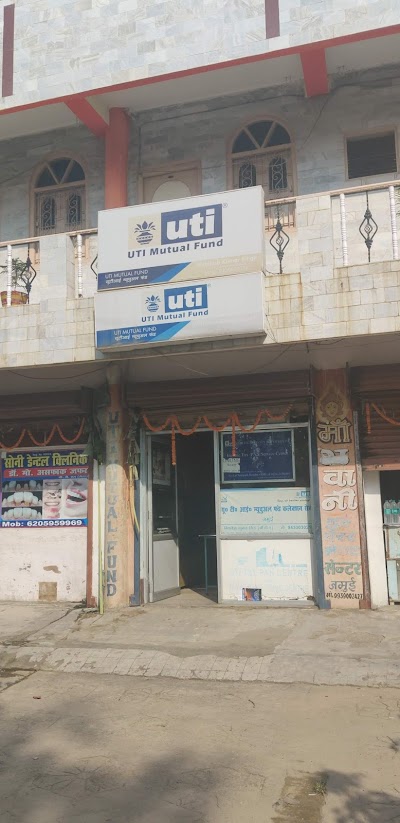 FINAXECDA2YE_UTI_Mutual_Fund_ChIJAQahbjQq8jkRWEGea8c9NMY_1