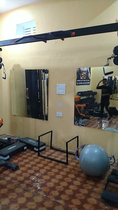 GYM3ZAQV202K_FITNESS_GYM_SIKANDRA_ChIJ91m3ZUIx8jkRiRoZVi4SK2A_3