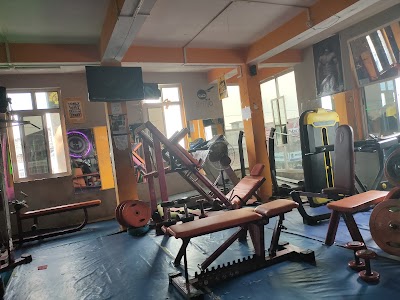 GYM6YTZYP078_Power_House_Gym_ChIJYWYxapD38TkRQRTdmyKjI8Q_4