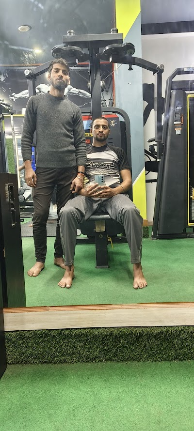 GYM83ONWXUY8_V_K_Fitness_Club_ChIJQZOGZo8R8jkRzGUP3gjsHNg_2