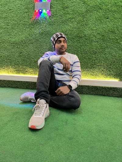 GYM83ONWXUY8_V_K_Fitness_Club_ChIJQZOGZo8R8jkRzGUP3gjsHNg_8