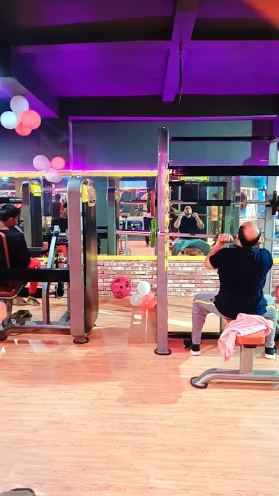 GYMJ0XWDFSHA_Spartan_gym_ChIJ7Y2HHZEb8jkRPRWnfjgEUE8_10