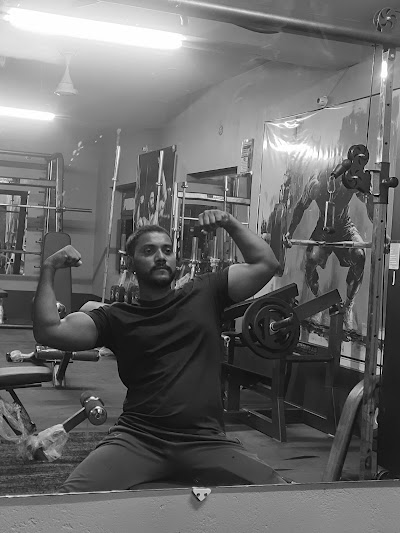 GYMK27I99Z8Y_Fitness_First_Gym_Surajgarha_ChIJSY6To5wf8jkRZQnN5tEmeCs_9