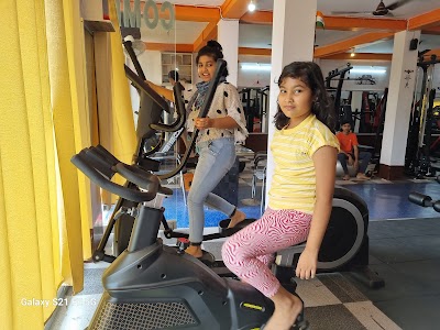 GYMNNBVAH89M_Golden_Gym_ChIJ1WHKG-0r8jkRNkNWDoD39CY_5