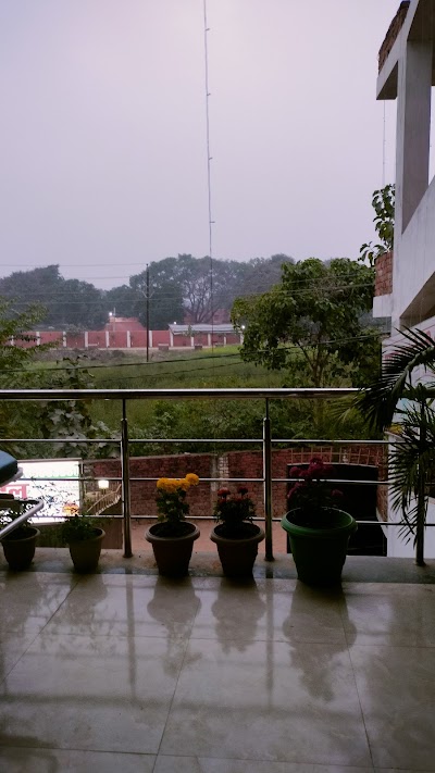 HOSP8QXVREZ3_Mamta_Emergency_Hospital_ChIJ5wolW7sj8jkRjGxDjrHUvJM_10