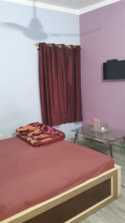 LAUN5T3RAJQX_Hotel_Himalaya__Best_Place_To_Stay_ChIJe4jAOq088jkRBErxWGgDSoc_3