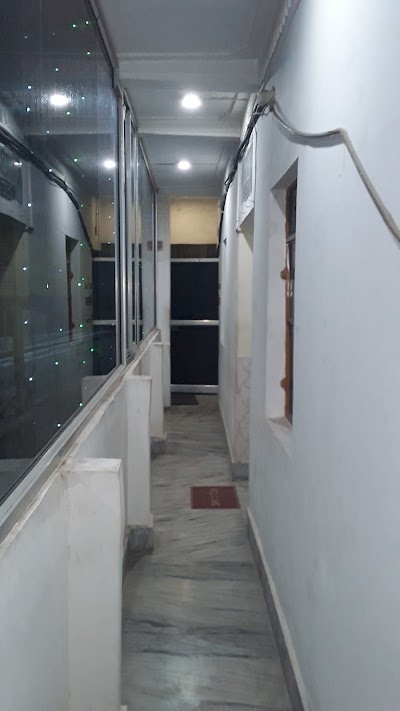 LAUN5T3RAJQX_Hotel_Himalaya__Best_Place_To_Stay_ChIJe4jAOq088jkRBErxWGgDSoc_9