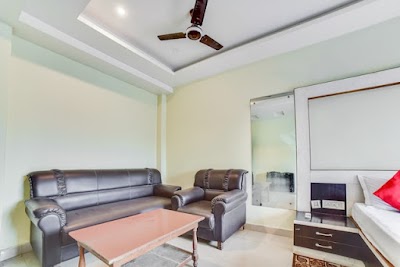 LAUNSJQE7VRQ_OYO_66762_Kailash_Motel_ChIJocyKZssa8jkRwoOWY-fIG4M_6