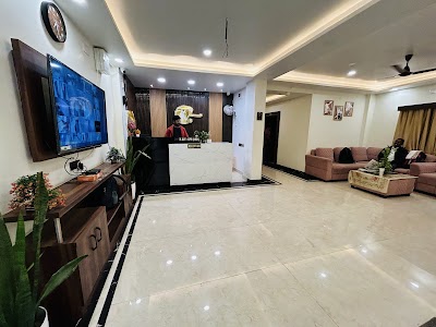 LAUNUWXBZAT9_The_Kaushalya_Regency_Banquet___Hotel_ChIJNxGwqzUj8jkRGGcI4-0cI_0_8