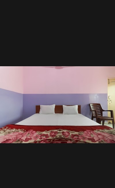 LAUNXO6XHRXG_Hotel_Manoj_Palace_ChIJYaMSvTYq8jkRP1D6E1Xf8mg_7