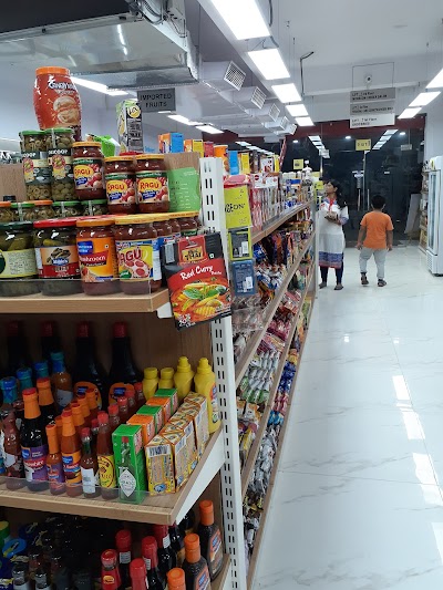 LAUNXZMWOYP1_11_Crossings_ChIJzZS9cqtX7TkRhOMPO072HlA_2