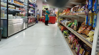 LAUNXZMWOYP1_11_Crossings_ChIJzZS9cqtX7TkRhOMPO072HlA_5