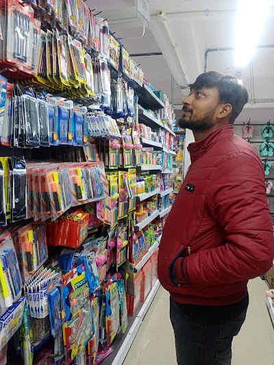 LAUNZ9HZ9WLN_Vishal_mega_mart_ChIJo-faY8sa8jkREHFAdKSpbBw_6