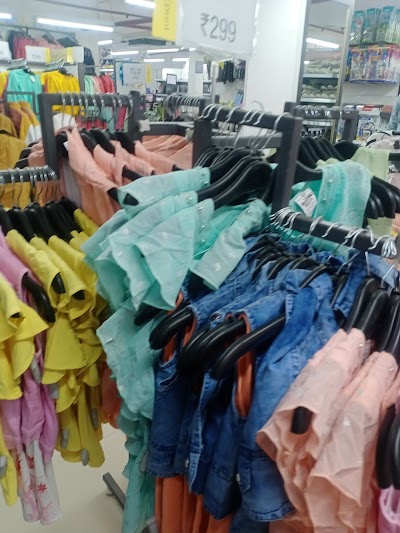 LAUNZ9HZ9WLN_Vishal_mega_mart_ChIJo-faY8sa8jkREHFAdKSpbBw_9