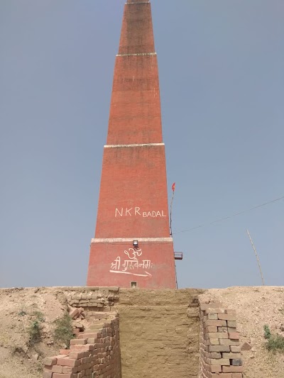 MANF1FXR7KWO_JBB_CHIMNEY_ChIJpybx-aQh8jkRjFXdLlOWRFA_4