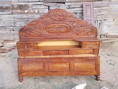 MANFZ2JRPOFY_Nitish_furniture_house_ChIJRYf_5XE98jkR0IBuf3p7isU_6