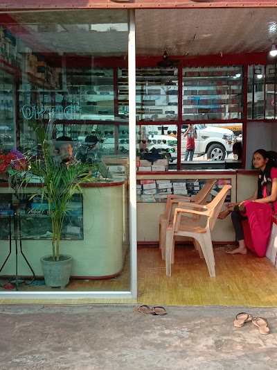 OPTJ5BBA2VQJ_Optical_Centre_ChIJLfWgQr0b8jkRbA2fqOsSutg_1