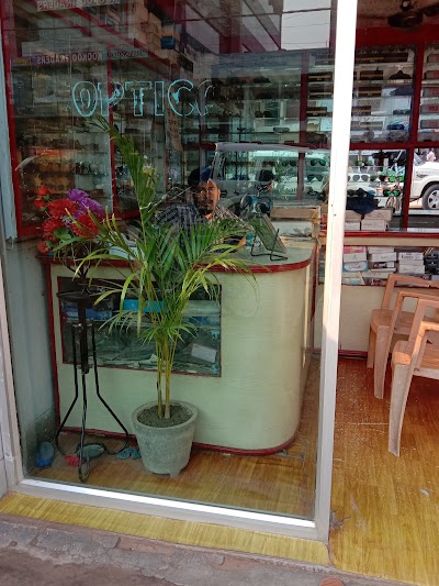 OPTJ5BBA2VQJ_Optical_Centre_ChIJLfWgQr0b8jkRbA2fqOsSutg_4