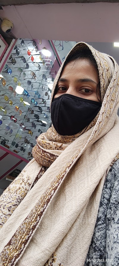 OPTN6XXKKD4H_Beauty_optical_ChIJL9vHn4Qb8jkR7oUjxExMKFA_5