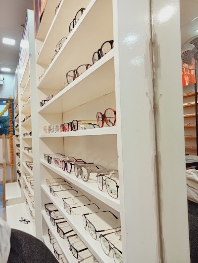 OPTX1P1NUF67_Cleardekho_Optical_ChIJG9cZdT0b8jkRQTh8c-eIYCc_2