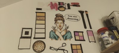 PARL9DAG9M73_Smile_beauty_parlour_ChIJ8azieNRD8jkR2Um9-uLPjiE_2