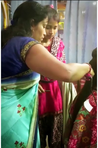 PARLB95VW2Z1_Sundram_3_ladies_beauty_parlour_ChIJk7X6K9UE8jkRzzswCYggw8w_6