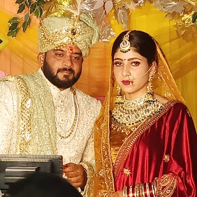 PARLXVFIQ5FZ_maa_Annapurna_ladies_beauty_ChIJxf7r6kMb8jkRIddYSr5uEvk_3