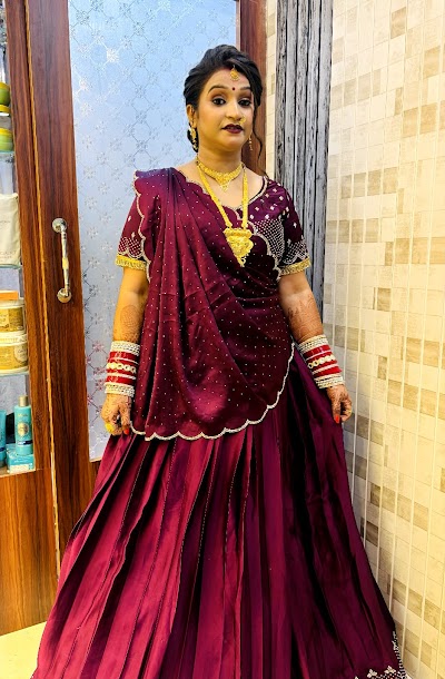 PARLYAEXK8QI_MUSKAN_BEAUTY_PARLOUR_ChIJ-cGEXwD38TkRS2YGv-bOuQw_7