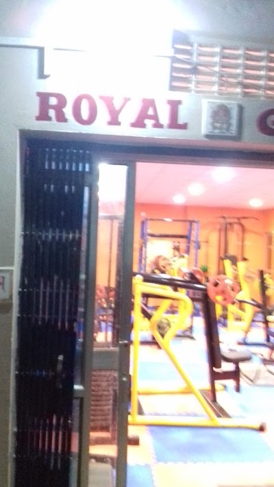 PHYS1F95VYV5_Royal_Gym_and_physiotherapy_ChIJP6lNiWb38TkR2CcGiB2XEf4_3