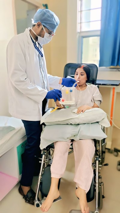 PHYSLCF9WZC9_Sharma_physiotherapy_centre_ChIJU13eNVHx8TkRCniUqb-VAsc_9