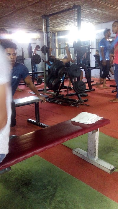 PHYSNAZ7BRWX_ADVANCE_PHYSIOTHERAPY_AND_GYM_ChIJ85oSby8b8jkREv_iMyLPWuk_8