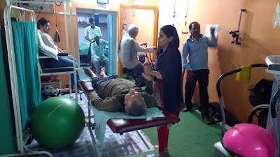 PHYSQ0XA4PDZ_Complete_Care_Physiotherapy_and_Rehabilitation_Center_ChIJ4_CSjdzu8TkRo3q8aZYDi_U_7