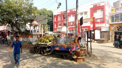 POSTNV8TM9SO_Begusarai_Post_Office_ChIJqyFKexIb8jkRvzDM3keiRds_3