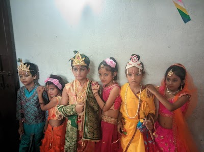 SCHO10TK0Z7A_DING_DONG_BELL_PLAY_SCHOOL_ChIJM_QVLWAj8jkRpuQ_P4j930s_2