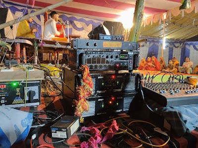 SCHO1M4AUO22_Dakra_middle_school_ChIJeeD4A8w78jkRRBR6B8kgJK4_6