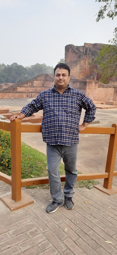 SCHOEMP90EIB_Pratappur_High_School_ChIJ__i5BjsW8jkRguGGjprMrCs_2