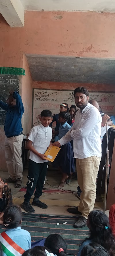 SCHOGNJP95YZ_Middle_school_shamho_ChIJu0wca_se8jkRujLh33j4TgU_6