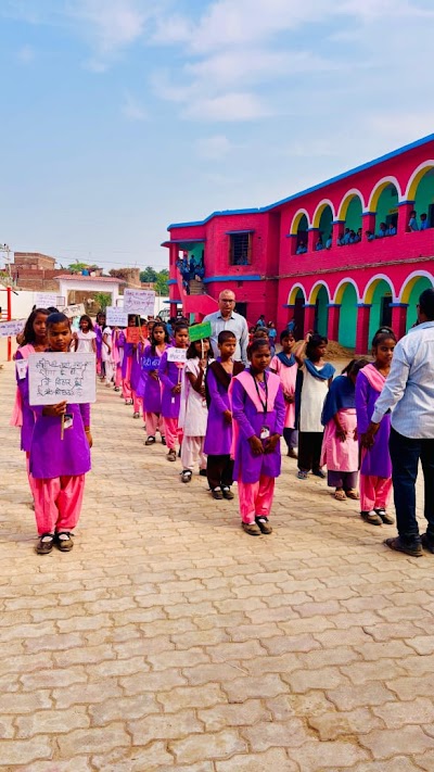 SCHOIMJQCCDB_Utkramit_Middle_School_Akha_ChIJEflTr6sf8jkRth6dNaEUyK0_10