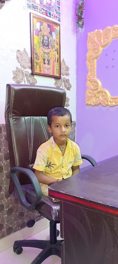 SCHON0QCT80I_Manjhway_Upgraded_Middle_School_ChIJ6wT9XW8v8jkRdPS2ptyy9_4_5