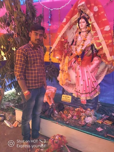 SCHONYLT52PC_Middle_School_Bhawanipur_ChIJi-ls8wcg8jkRogq7-pivPyM_1