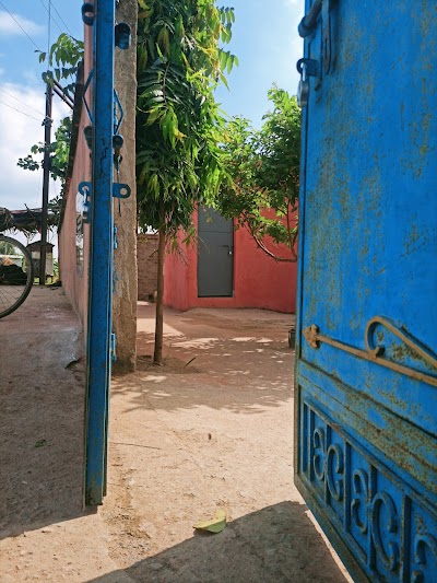 SCHOVIT8DAX9_Girdharpur_Middle_School_ChIJswIuGfEV8jkRB92YwKH5i9M_1