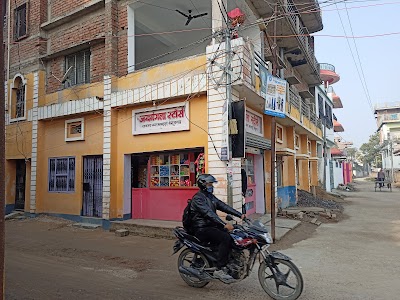 STAT593FLCMZ_Jaimangla_Stores_ChIJQcAG5zMb8jkRgHeL59udspA_1